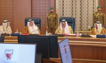 ملك البحرين يؤكد ضرورة حل القضايا العالقة مع قطر (صور)