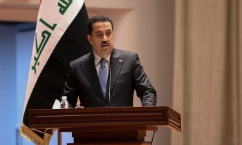 رئيس وزراء العراق يكشف عن عمليات تهريب لملايين الدولارات يومياً