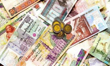 فايننشال تايمز: ويلات الاقتصاد المصري تطال جميع الطبقات