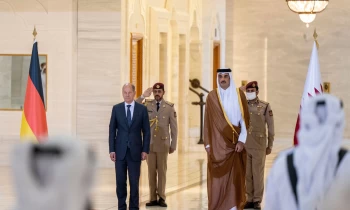 بعد لقاء وزيري الخارجية.. اتصال هاتفي بين أمير قطر والمستشار الألماني