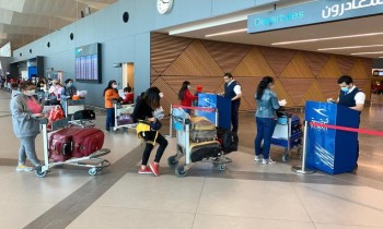 أزمة عمالة ونظافة في مطار الكويت تثير غضبا شعبيا.. ما القصة؟