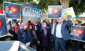 تونس.. معارضون معتقلون يبدأون إضرابا عن الطعام