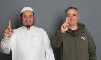 مدرب روماني يشهر إسلامه في السعودية قبل ساعات من رمضان (فيديو)