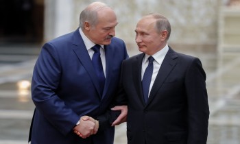 بوتين يعلن عن اتفاق لنشر أسلحة تكتيكية نووية في بيلاروسيا   