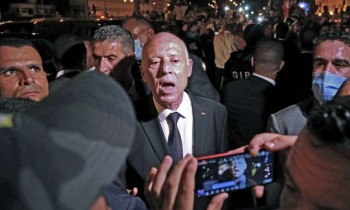 تونس: مرض الرئيس أم مرض بلد بأكمله؟