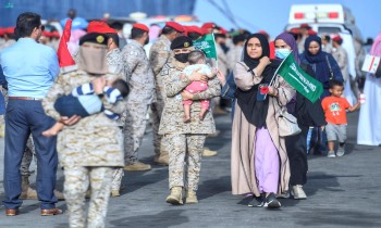 السعودية تستقبل أكبر قافلة بحرية للنازحين من السودان.. تضم أوروبيين وأمريكيين