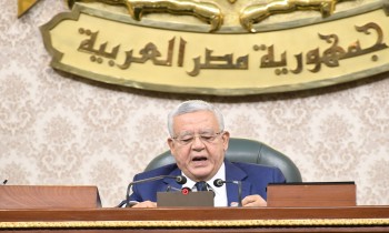 مصر.. الحكومة تتراجع عن وعودها وتفرض ضرائب ورسوم جديدة